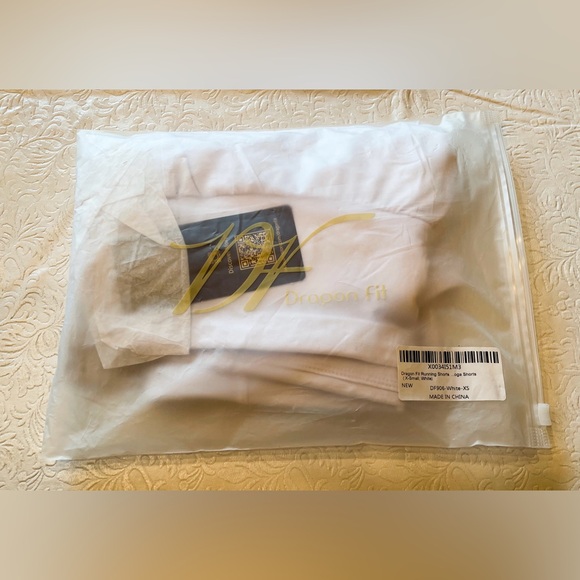 Dragon Fit High Waisted Athletic Shorts NWT in White - Picture 5 of 14
